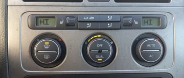 Volkswagen Touran I 1.6 102KM 2009 Volkswagen Touran 1,6 MPI 102kM Klimatronik,Tempomat,7 miejsc 1.6 Benzyna, zdjęcie 11