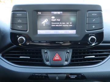 Hyundai i30 III Hatchback 1.0 T-GDI 120KM 2017 Hyundai i30 1.0 T-GDI, Klima, Tempomat, zdjęcie 12