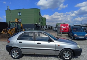 Daewoo Lanos Sedan 1.5 i 16V 100KM 2001 Daewoo Lanos Daewoo Lanos 1.5 Benzyna 100KM, zdjęcie 4