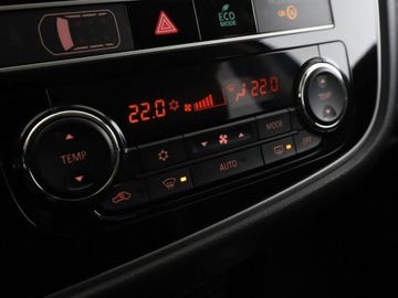 Mitsubishi Outlander III SUV Facelifting 2017 2.0 150KM 2018 Mitsubishi Outlander 2.0 4WD Diamant Edition+ Navi, zdjęcie 25