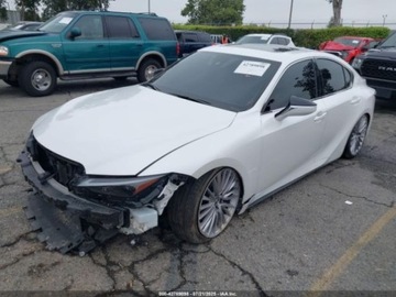 Lexus IS III 2024 Lexus IS 300 rwd 2.0 Benzyna 241KM, zdjęcie 1