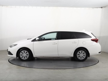 Toyota Auris II Touring Sports Facelifting 1.33 Dual VVT-i 99KM 2018 Toyota Auris 1.3 Dual VVT-i, Salon Polska, zdjęcie 2