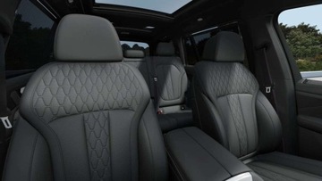 BMW X7 SUV Facelifting 3.0 40d 352KM 2025 BMW X7 xDrive40d 352 KM mHEV - Lakierowanie BMW Individual Nardo Grey - Hak, zdjęcie 10