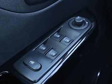 Renault Captur I Crossover 0.9 Energy TCe 90KM 2016 Renault Captur 0.9 TCe, Salon Polska, Navi, Klima, zdjęcie 17