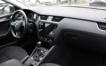 Skoda Octavia III Kombi Facelifting 1.5 TSI ACT 150KM 2019 Skoda Octavia Automat, Nawigacja , Grzane fotele, Led, Zadbany , GWARANCJA, zdjęcie 15