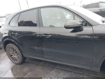 Porsche Cayenne III 2023 Porsche Cayenne Platinum Edition 2023 3.0 Benzyna 335KM, zdjęcie 6