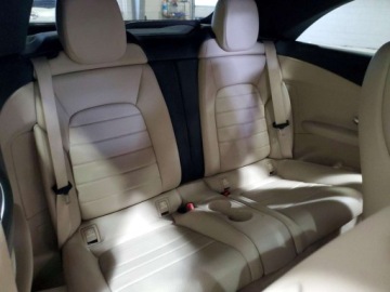 Mercedes Klasa C W205 2019 Mercedes-Benz Klasa C 300 4Matic 2019 2.0 Benzyna 255KM, zdjęcie 10