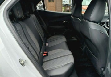 Peugeot 2008 II 2023 Peugeot 2008 Peugeot 2008 1.3 Benzyna 130KM, zdjęcie 8