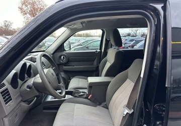 Dodge Nitro 2008 Dodge Nitro Dodge Nitro 3.7 V6 SLT 4WD 3.7 Benzyna 210KM, zdjęcie 15