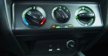 Skoda Fabia III Kombi 1.0 MPI 75KM 2017 Skoda Fabia Benzyna Serwisowany BEZWYPADKOWY EURO 6 Benzyna 75KM, zdjęcie 23