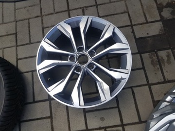 FELGA 5X112 VW PASSAT B8 3G 3G0601025G 3G 0 7JX17H2 ET40 R17 R 17 7,0J 7.0J