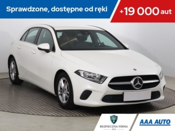 Mercedes Klasa A W177/V177 Hatchback 1.3 180 136KM 2018 Mercedes A A 180, Salon Polska, Skóra, Navi