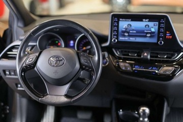 Toyota C-HR I Crossover Facelifting 1.8 Hybrid 122KM 2021 Toyota C-HR 1.8 Hybrid Style 1.8 Hybryda 122KM, zdjęcie 26