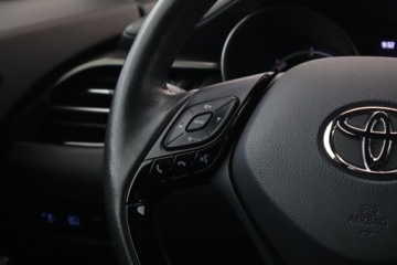 Toyota C-HR I Crossover Facelifting 1.8 Hybrid 122KM 2022 Toyota C-HR 1.8 Hybrid, Salon Polska, zdjęcie 17