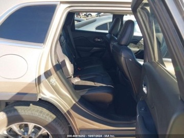 Jeep Cherokee V 2019 Jeep Cherokee 2019 JEEP CHEROKEE LATITUDE PLUS FWD 3.2 Benzyna 271KM, zdjęcie 12