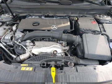 Mercedes GLB 2023 Mercedes-Benz GLB 250, 2023r., 2.0L 2.0 Benzyna 221KM, zdjęcie 11