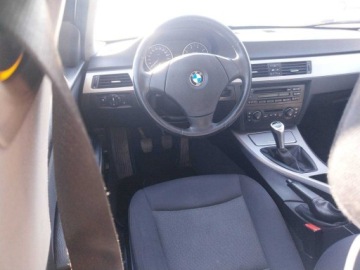 BMW Seria 3 E90-91-92-93 Limuzyna E90 320i 150KM 2005 BMW 3 320 i, Klima, Klimatronic, Parktronic, zdjęcie 1