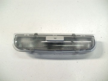 LAMPA INTERIÉR SKODA OE 8P0947111