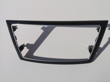 GLE W166 DEKOR RAMKA KONSOLI A1666802417
