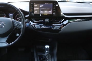 Toyota C-HR I Crossover Facelifting 1.8 Hybrid 122KM 2022 Toyota C-HR 1.8 Hybrid, Serwis ASO, Automat, zdjęcie 11