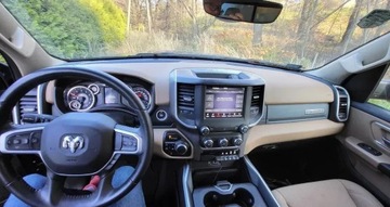 Dodge Ram V 2021 Dodge RAM 1500 BigHorn 3.6 L Pick up 4x4, zdjęcie 3