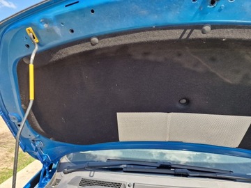 TLUMENÍ PODPOŘÍ KAPOTY OPEL ASTRA J GTC