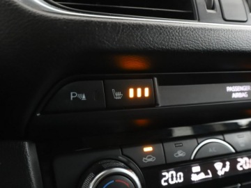 Mazda 6 III Kombi Facelifting 2.0 SKYACTIV-G 145KM 2016 Mazda 6 Tempomat Czujniki parkowania Automatyczna, zdjęcie 26