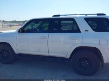 Toyota 2023 Toyota 4-Runner sr5 Premium, 2023r., 4.0L 4.0 Benzyna 270KM, zdjęcie 3