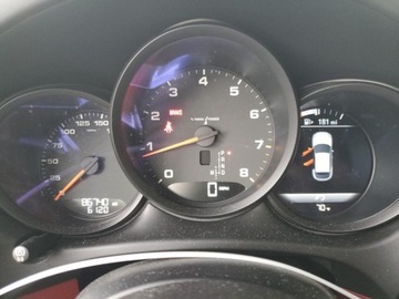 Porsche Macan SUV 2.0 252KM 2017 Porsche Macan 2017 PORSCHE MACAN 2.0 Benzyna 252KM, zdjęcie 9