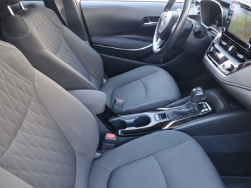 Toyota Corolla XII Sedan 1.8 Hybrid 122KM 2019 Toyota Corolla 1.8 Hybrid, Salon Polska, zdjęcie 8