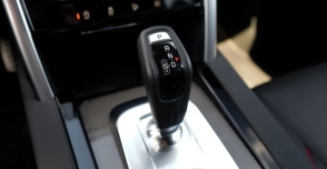 Land Rover Discovery Sport SUV Hybrid 1.5 P300e 309KM 2022 Land Rover Discovery Sport R-Dynamic SE P300e, 1,5L 309KM Plug-in, Salon P, zdjęcie 13