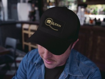 Бейсболка QUEEN с нашивкой