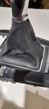 AUDI A5 8T A4 B8 RAMKA PANEL ŚRODKOWY 8K0864261