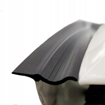 УПЛОТНИТЕЛЬ ДВЕРИ БАГАЖНИКА Автоклей 1,6М