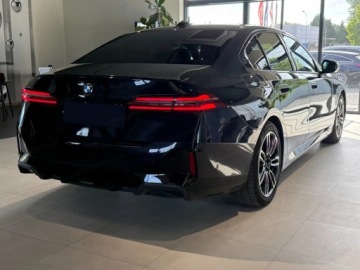 BMW Seria 5 G90-91 2026 Od ręki - 520i (208KM) M Sport | Kamera 360 + Zawieszenie sportowe, zdjęcie 3