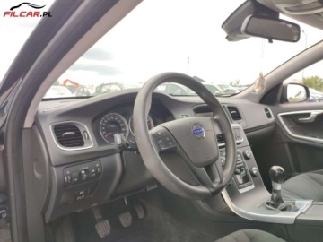 Volvo S60 II Sedan 1.6 D2 115KM 2011 Volvo S60 GWARANCJA Zarejestrowany Udok. przebieg 148tys km MozliwaZamiana, zdjęcie 4