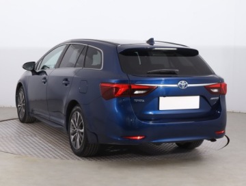 Toyota Avensis III Wagon Facelifting 2015 2.0 D-4D 143KM 2015 Toyota Avensis 2.0 D-4D, Salon Polska, Serwis ASO, zdjęcie 3