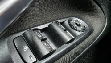 Ford Fiesta VIII Hatchback 3d 1.1  70KM 2010 Ford Galaxy 2,0 diesel * 7-osobowy *, zdjęcie 22