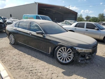 BMW Seria 7 G70 2022 BMW Seria 7 740 XI 2022 3.0l 3.0 Benzyna 335KM, zdjęcie 4