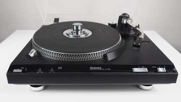 TECHNICS SL-3200 Direct Drive & Technics 207 C