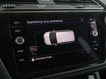 Volkswagen Touran III 1.4 TSI 150KM 2017 Volkswagen Touran 7 os. DSG navi klima auto grzane, zdjęcie 23