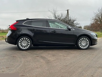 Volvo V40 II Cross Country 2.0 D2 DRIVE-E 120KM 2015 Volvo V40 D2 RDesign 1.6D 120 KM 2015r, zdjęcie 12