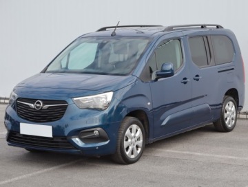 Opel Combo E Kombivan 1.5 Diesel 131KM 2019 Opel Combo 1.5 CDTI, Automat, Navi, Klima, zdjęcie 1