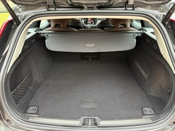 Volvo V60 II  Kombi 2.0 T4 190KM 2020 Volvo V60 2.0 T4 190 KM Automat Kamera Hak FV23%, zdjęcie 26