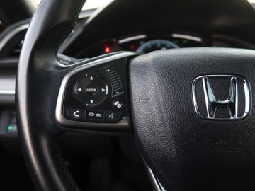 Honda Civic X Hatchback 5d 1.0 VTEC Turbo 129KM 2019 Honda Civic 1.0 VTEC Turbo, Salon Polska, zdjęcie 16