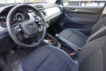 Skoda Fabia IV 2022 Skoda Fabia LPG, SalonPL, Czuj.park, ogr. predkosci, SmartLink, klimatyzac, zdjęcie 7