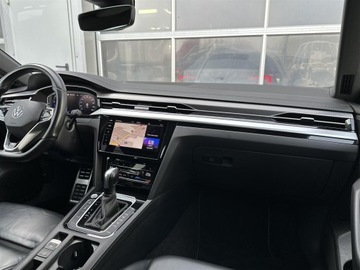 Volkswagen Arteon Fastback Facelifting 2.0 TDI 200KM 2022 Volkswagen Arteon 2.0TDI 200KM 4Motion R-Line DSG, zdjęcie 12