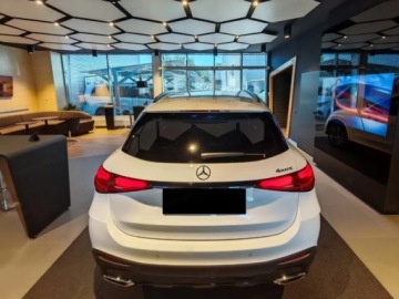 Mercedes GLC C254/X254 Coupe 2.0 200 204KM 2026 MERCEDES-BENZ GLC 200 4-Matic AMG Line Suv 204KM 2026, zdjęcie 3