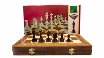 Деревянные шахматы, резные, с инкрустацией, 42х42.