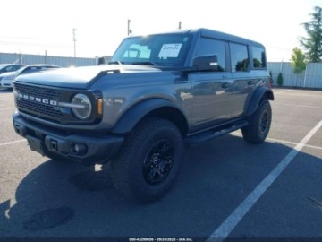 Ford 2023 Ford Bronco 2023 r., 2,7L WILDTRAK 2.7 Benzyna 315KM, zdjęcie 2